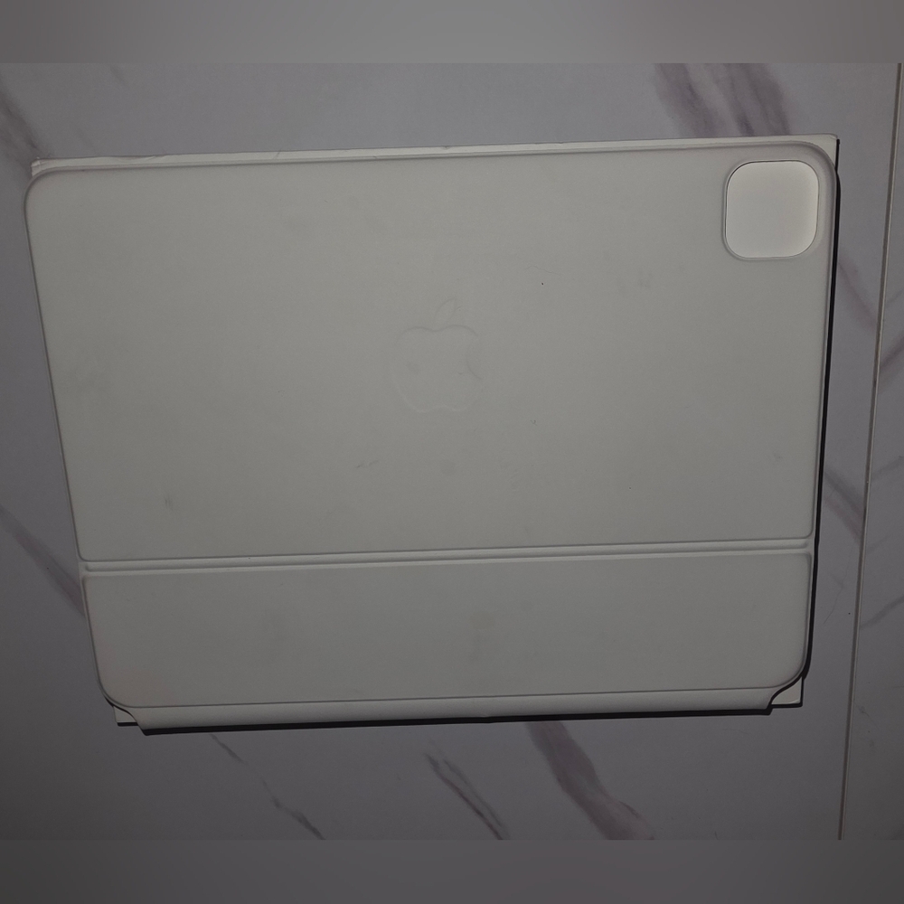 Apple iPad Magic Keyboard - Picture 5 of 7